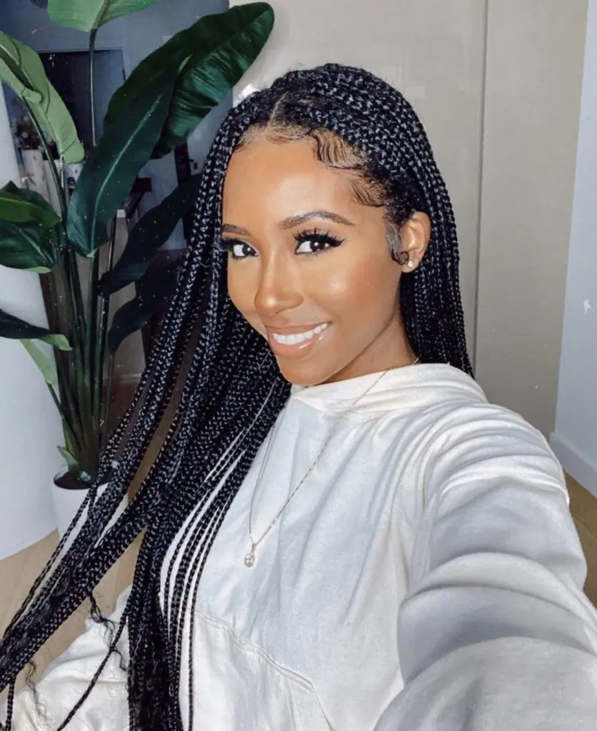 Versatile Knotless Braids: Effortless Style for All Events- uBraids